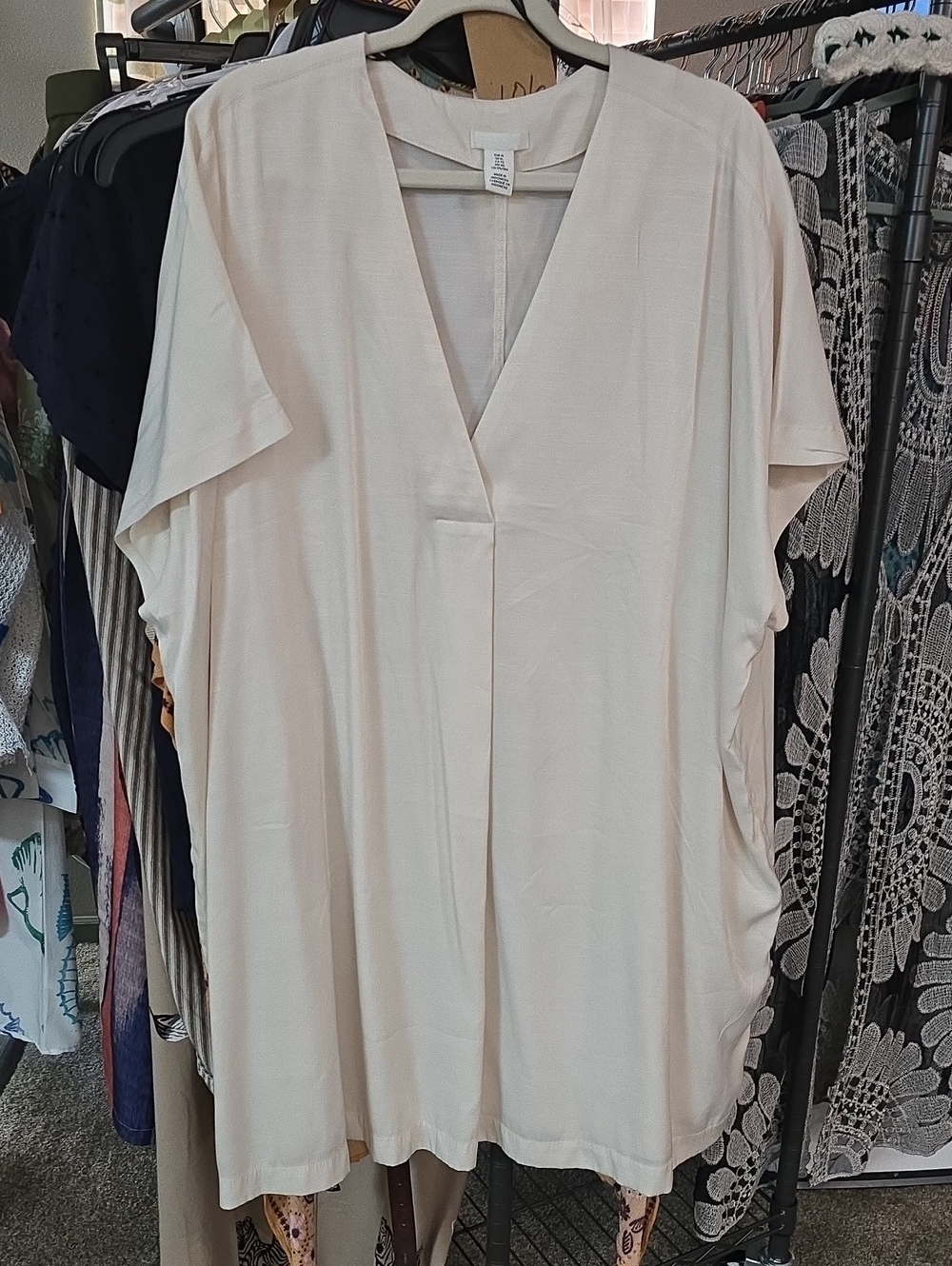 3435 H&M Cream V-Neck Draped Short Sleeve Tunic/Dress